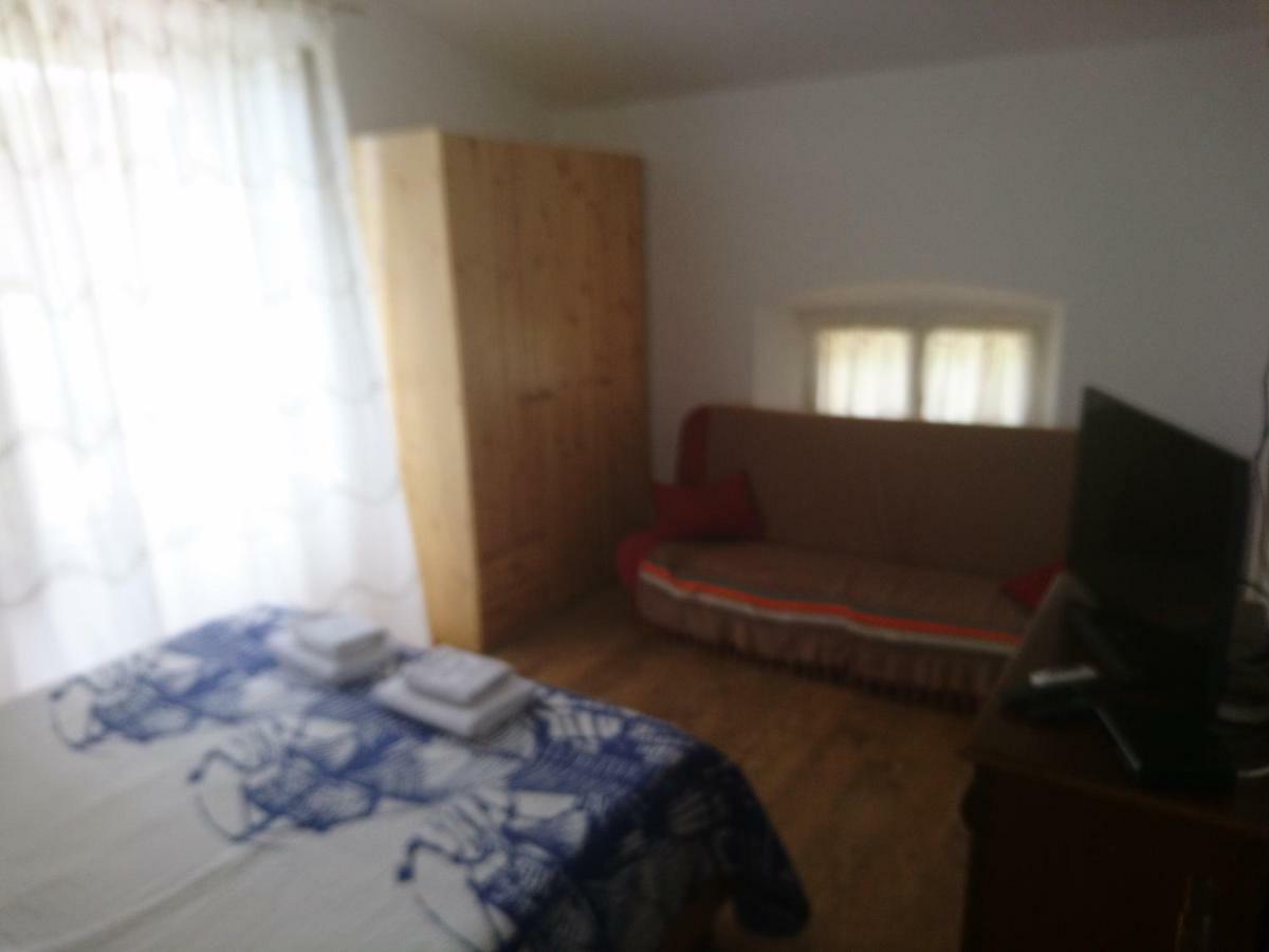 Apartment Dalmatinac Ivo Polače Exteriör bild